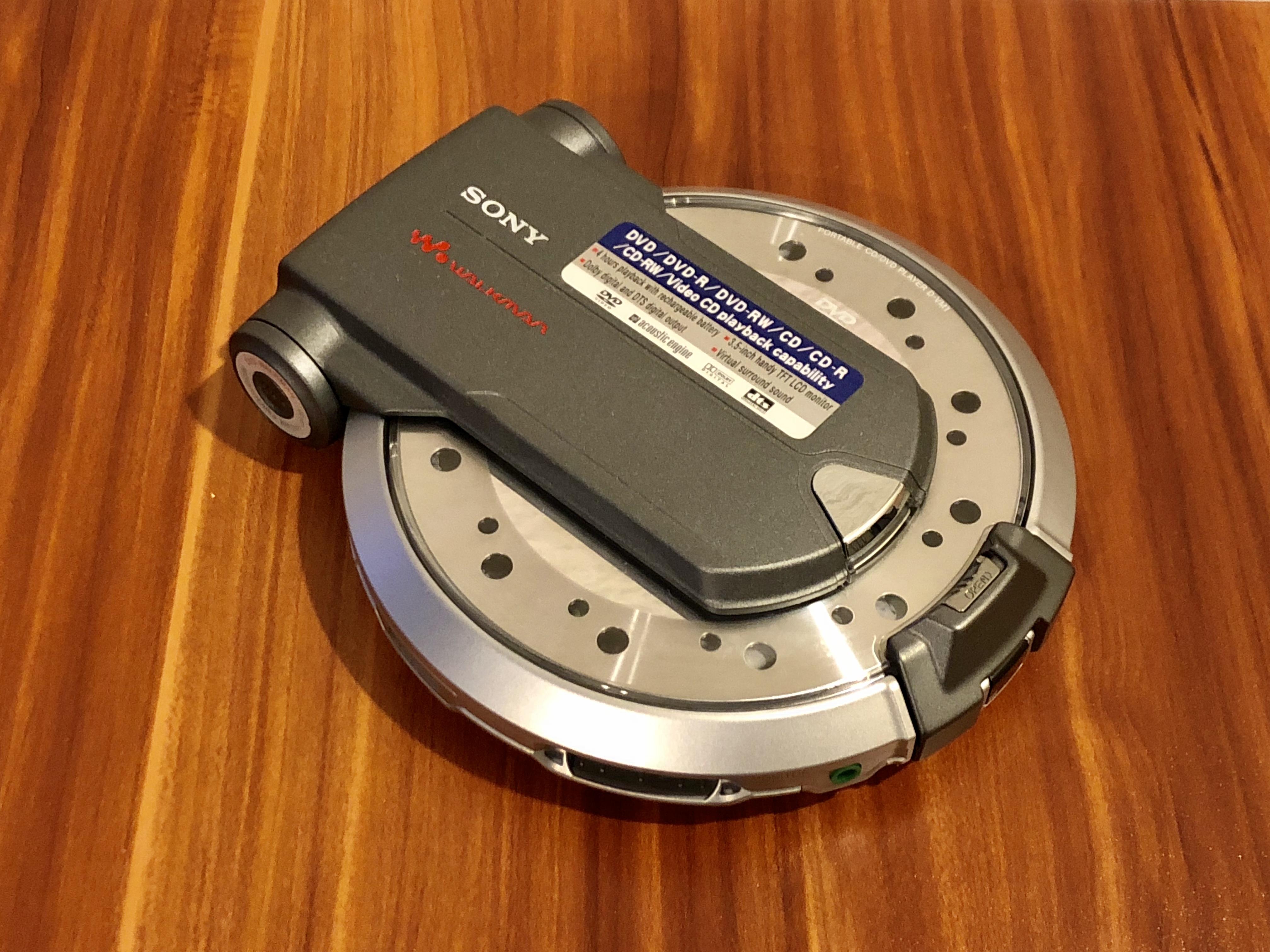 Sony D-VM1 Silver Portable DVD CD Player