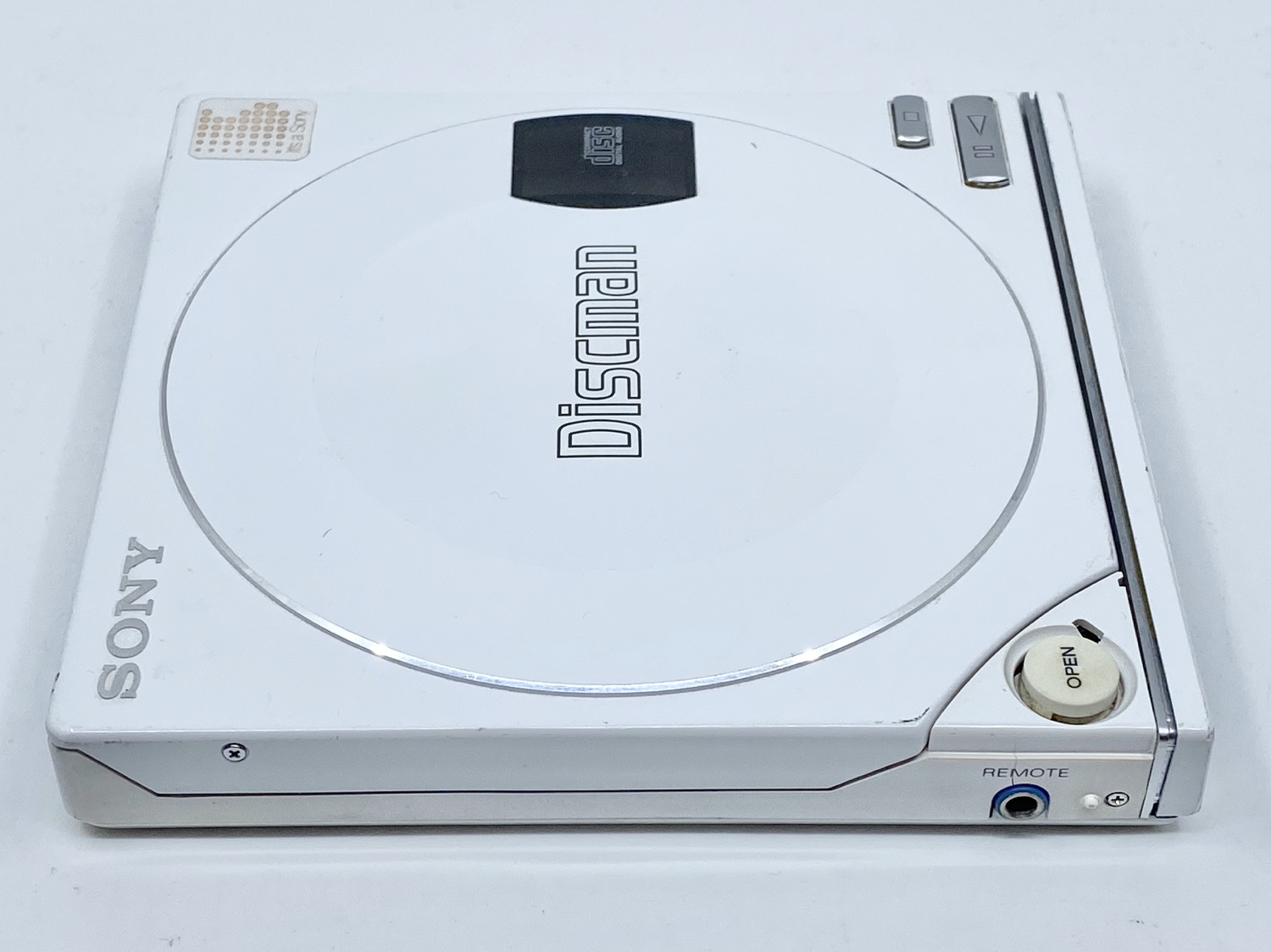 Sony Discman D-100 White Portable CD Player