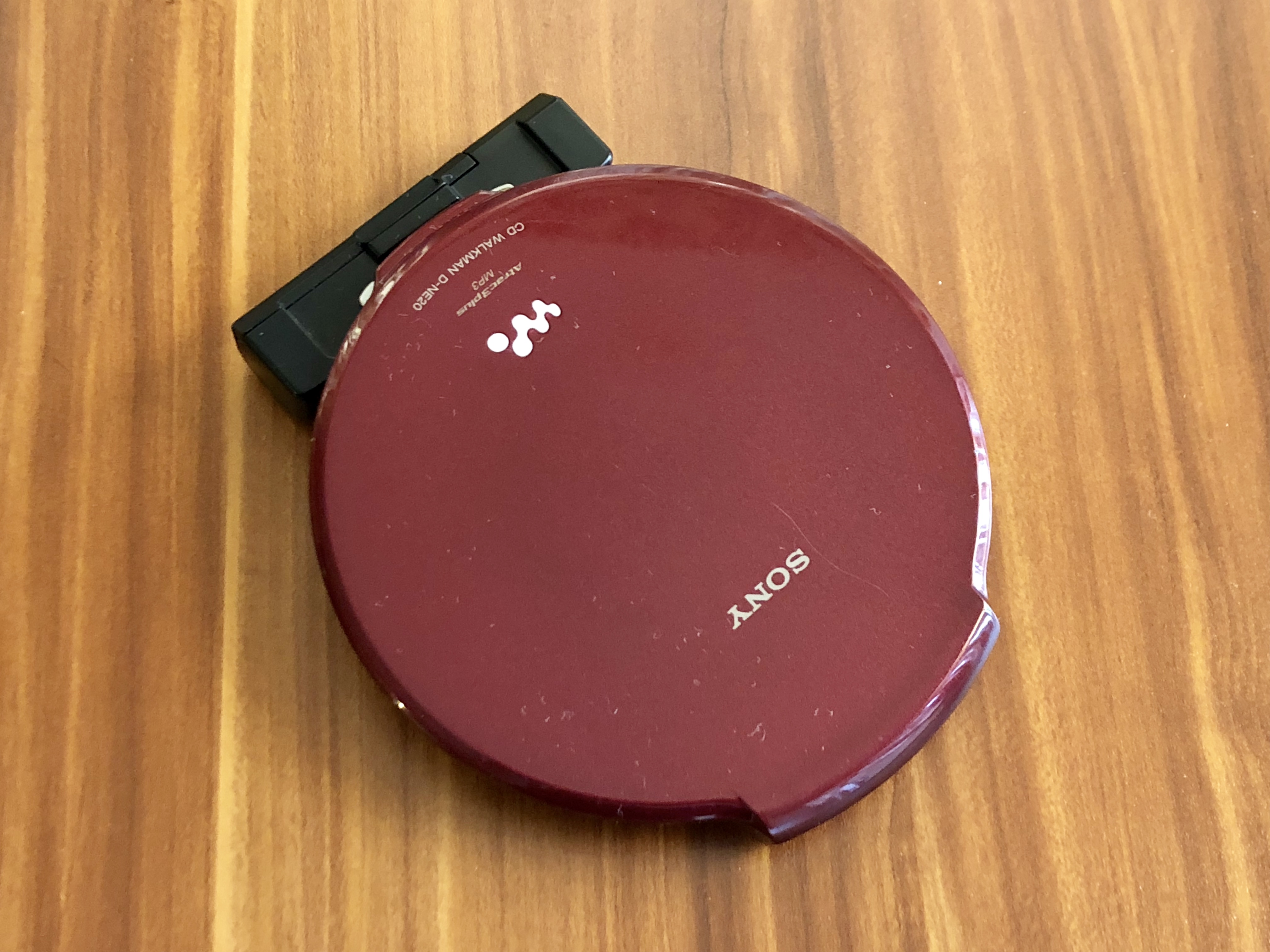 SONY ❤️WALKMAN ポータブルCDプレーヤー D-NE20 レッド Sony CD Walkman D-NE20 Red