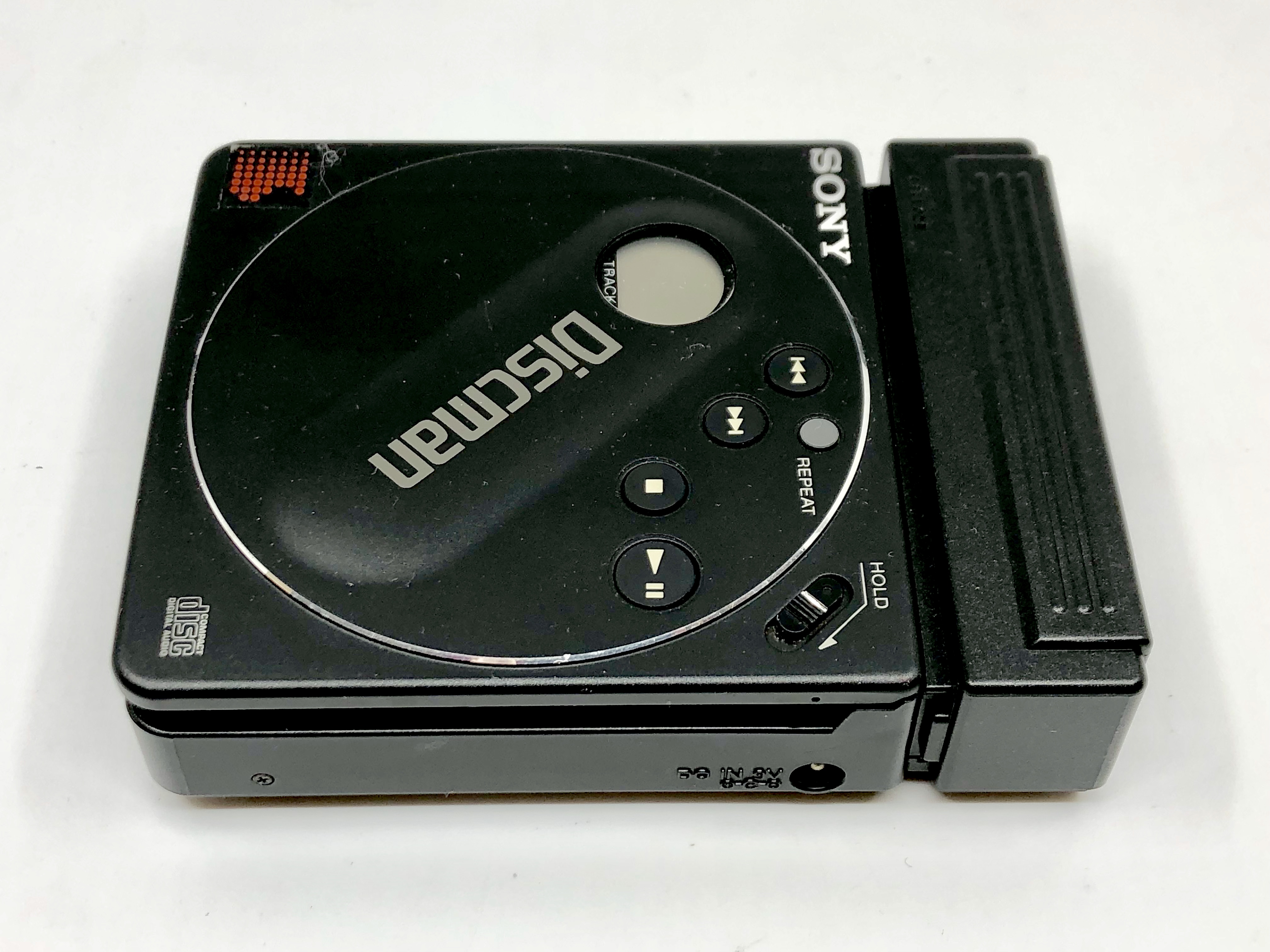 SONY Discman D-88 CDプレイヤー 12cm 8cm Sony D-88 Discman CD Player Working Ship to US only ,No ポータブルプレーヤー