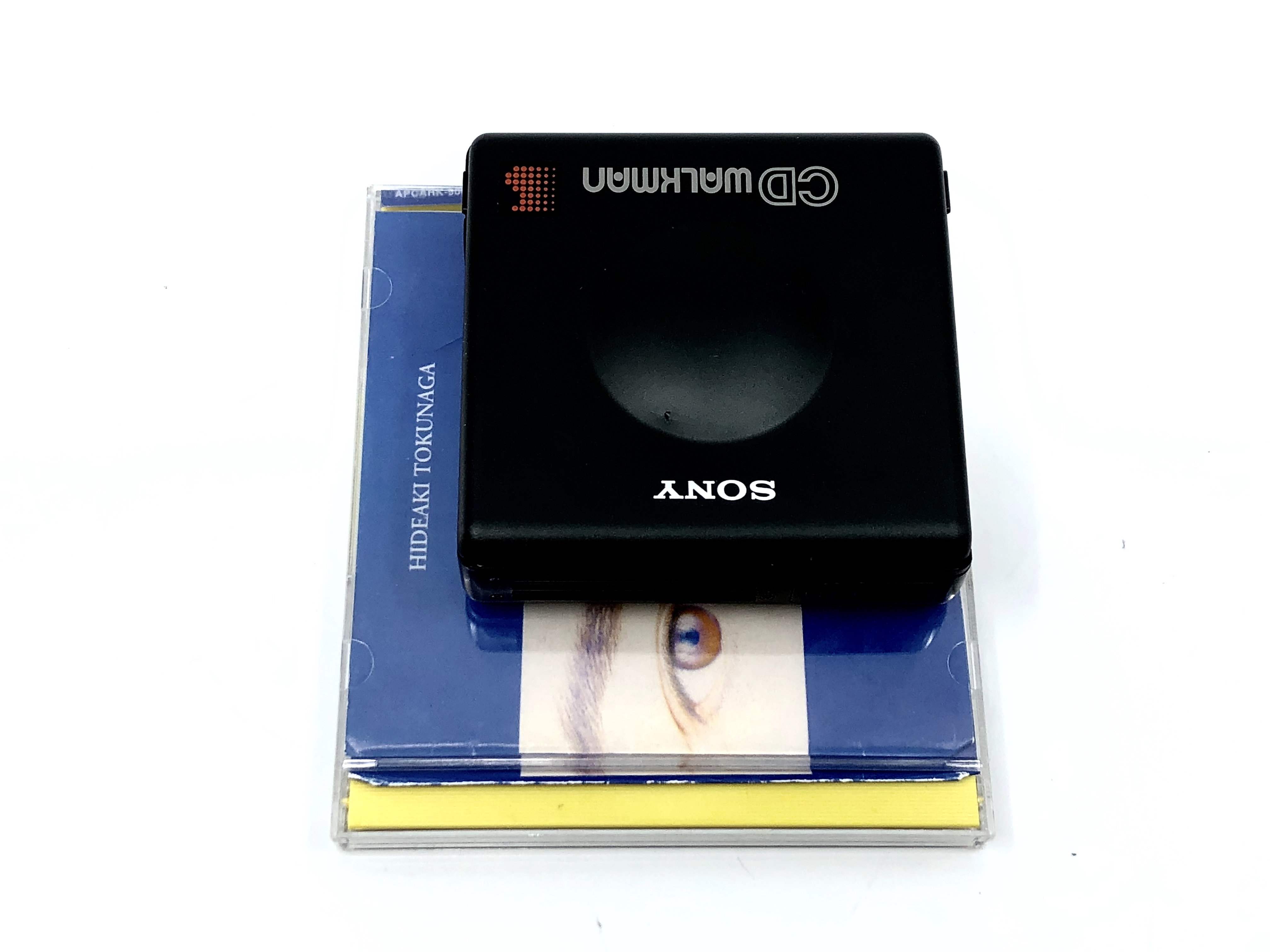 Sony CD Walkman D-82 8cm Portable CD Player