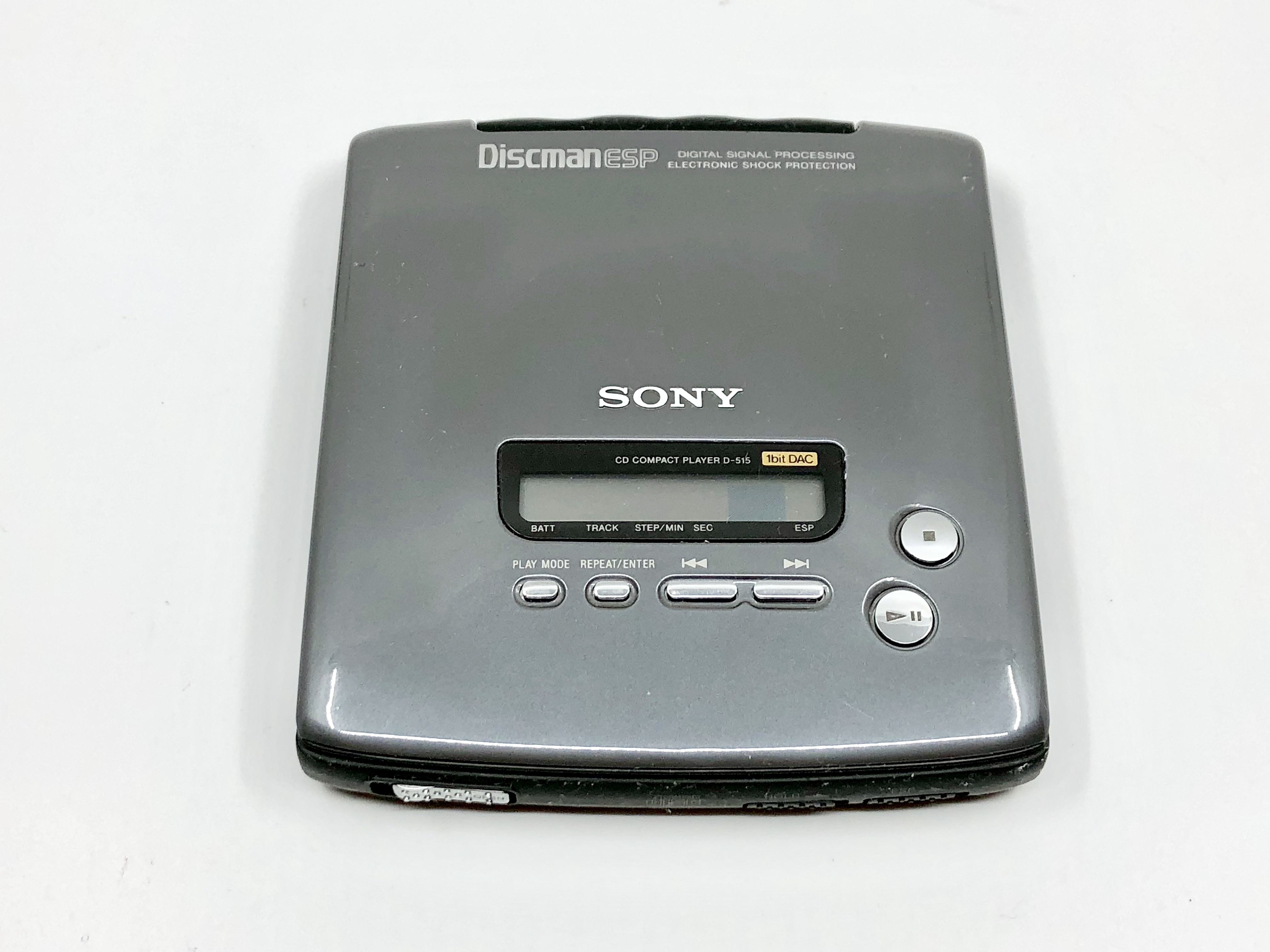 T0829 SONY Discman D-515 ポータブルCDプレーヤ日本製 Sony Discman D-515 Portable Compact Disc Player
