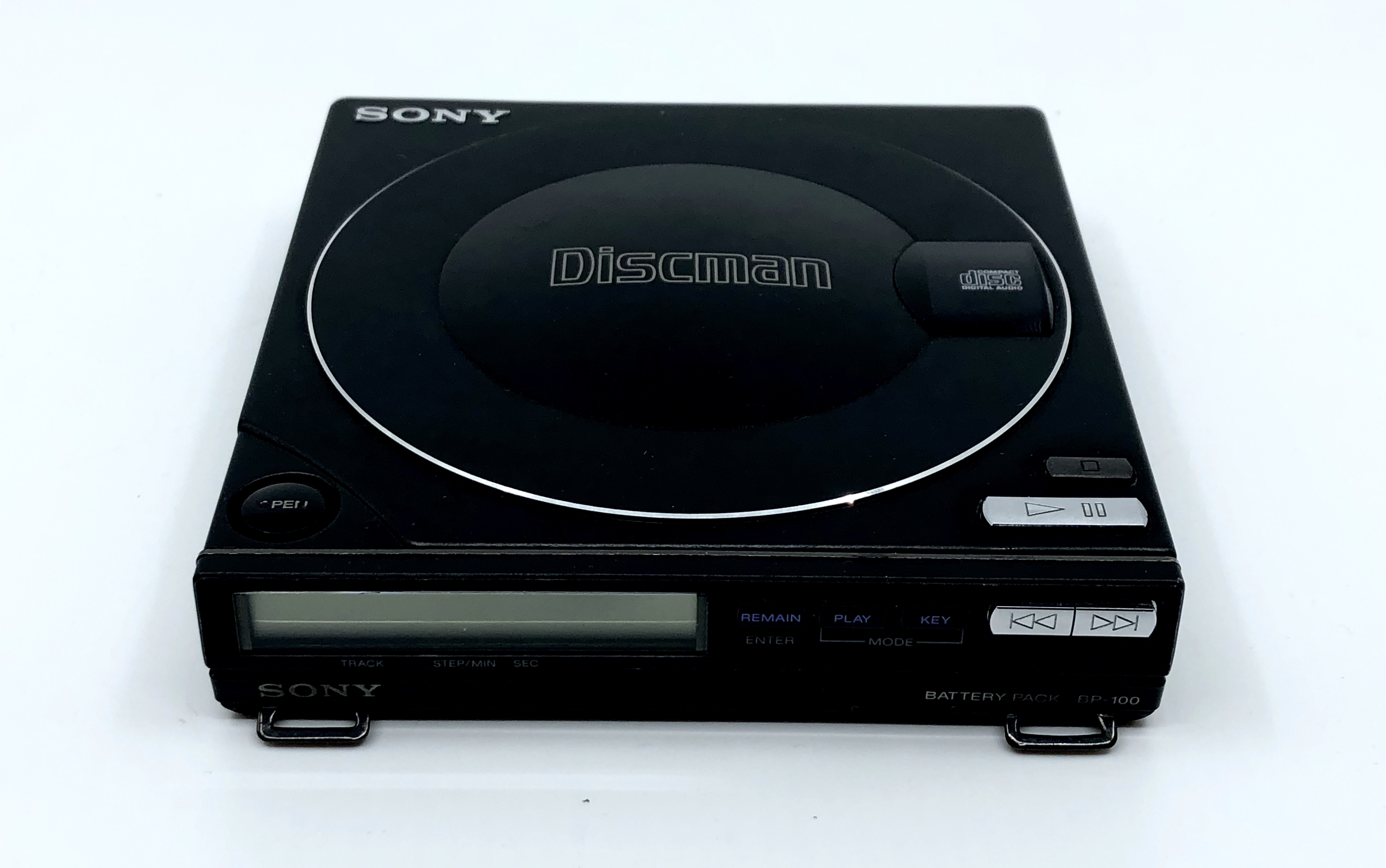 SONY DISCMAN D-100 ポータブルCDプレーヤー Sony Discman D-100 Portable CD Player