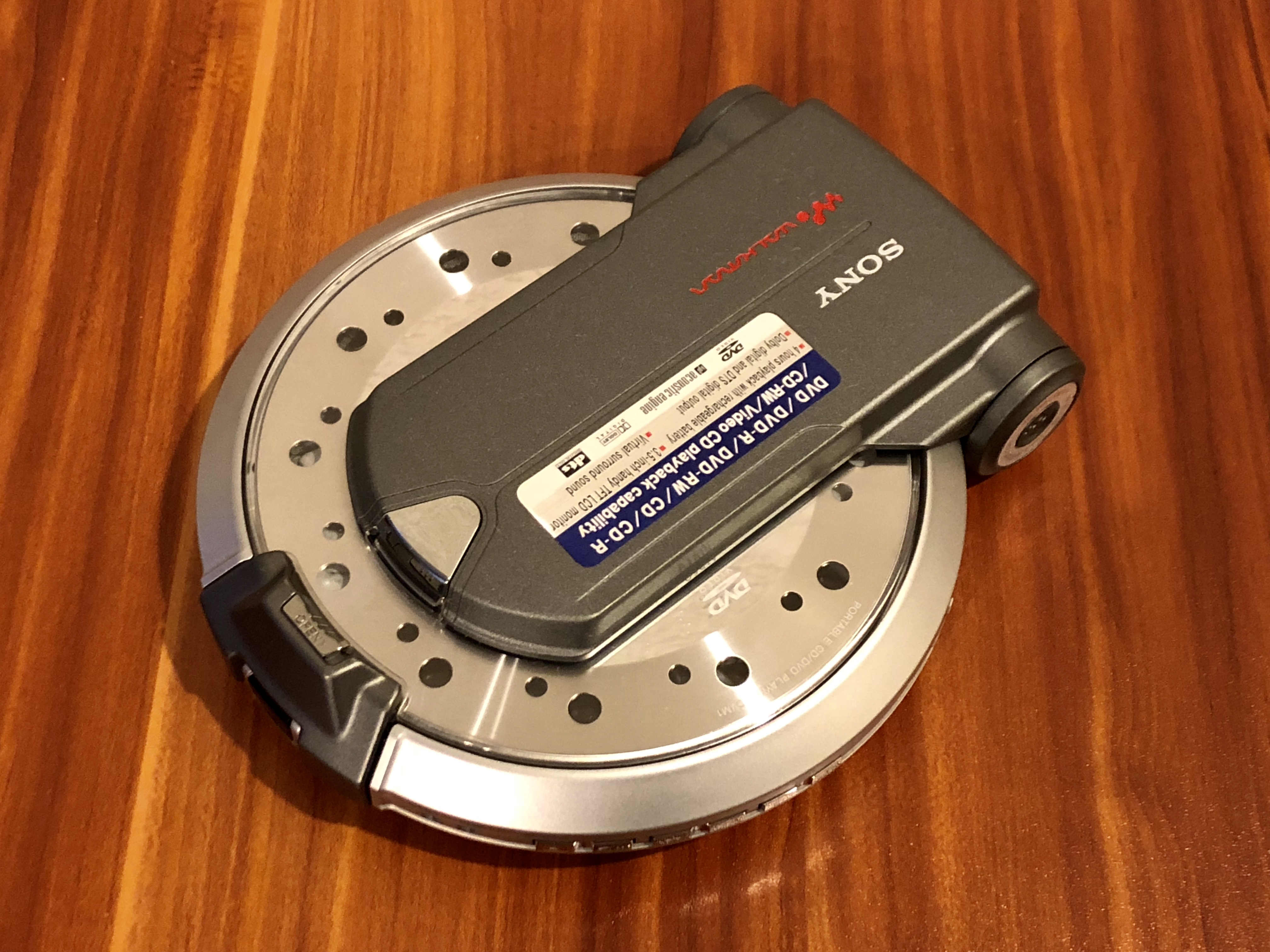 Sony D-VM1 Silver Portable DVD CD Player