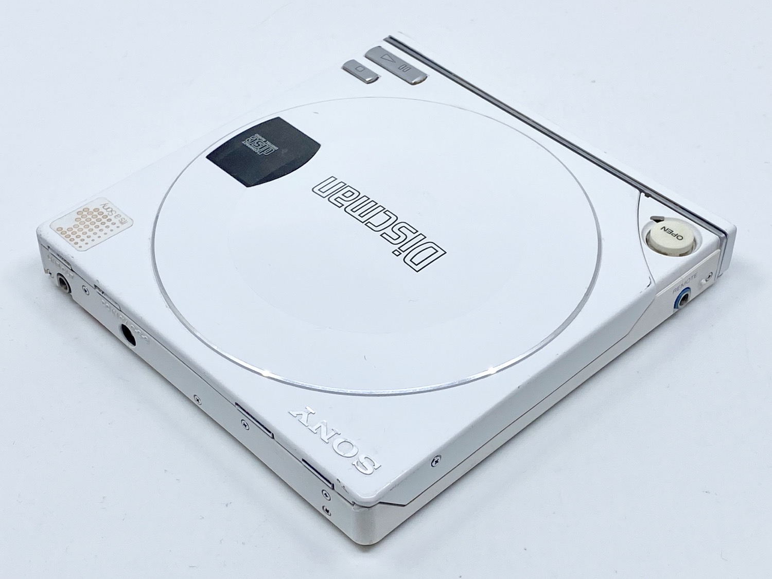 Sony Discman D-100 White Portable CD Player