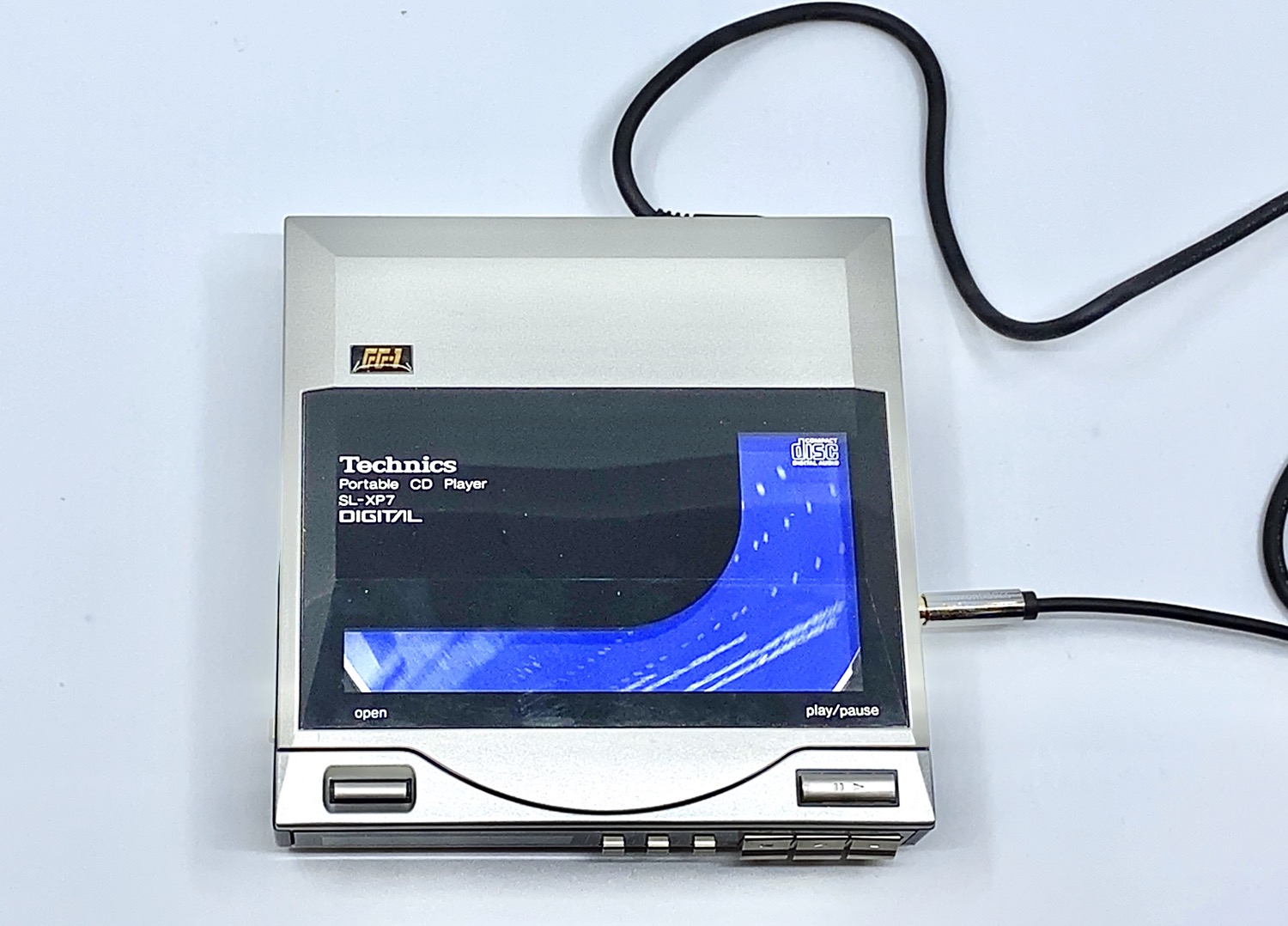 Technics SL-XP7 Portable CD Player