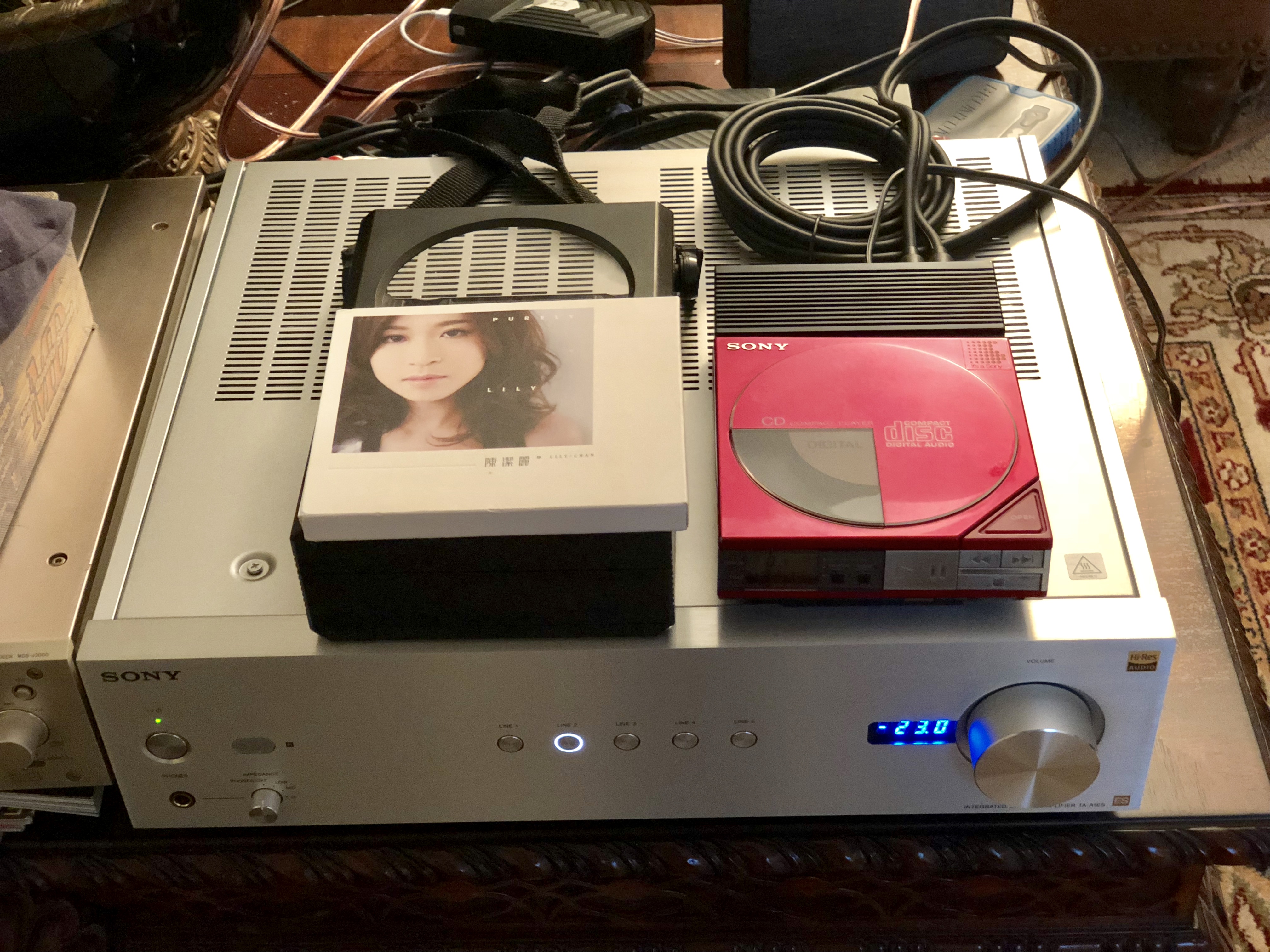 SONY D-50 レッド Sony Discman D50 Red Portable CD Player