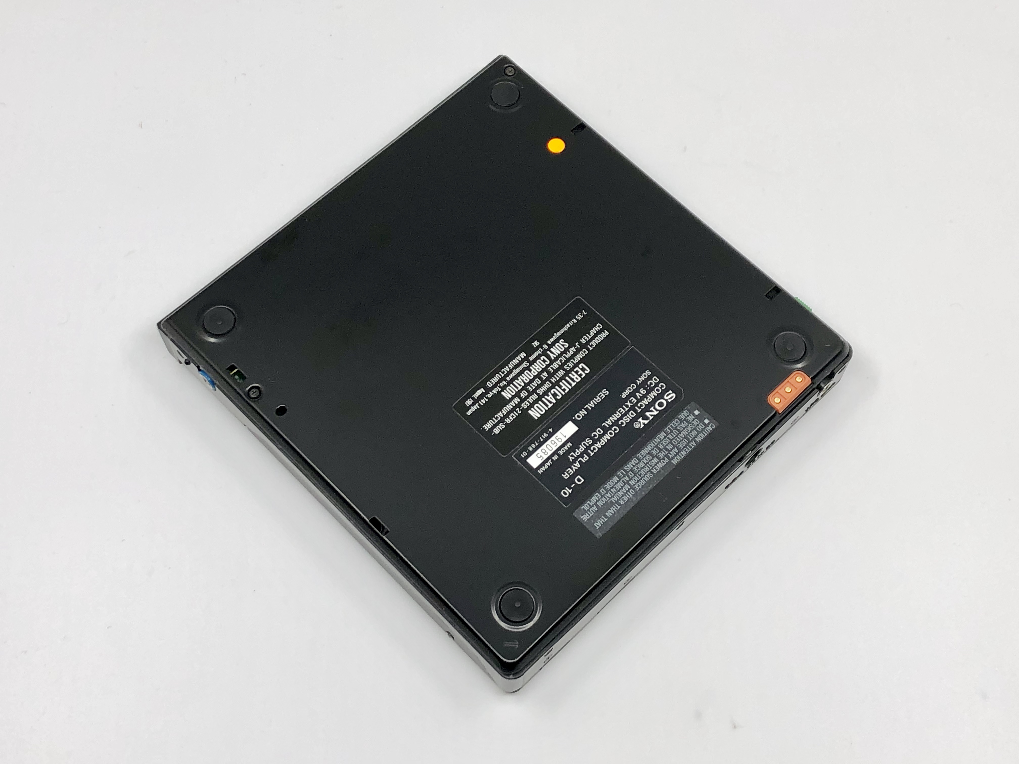 Sony Discman D-10 D-100 Portable CD Player