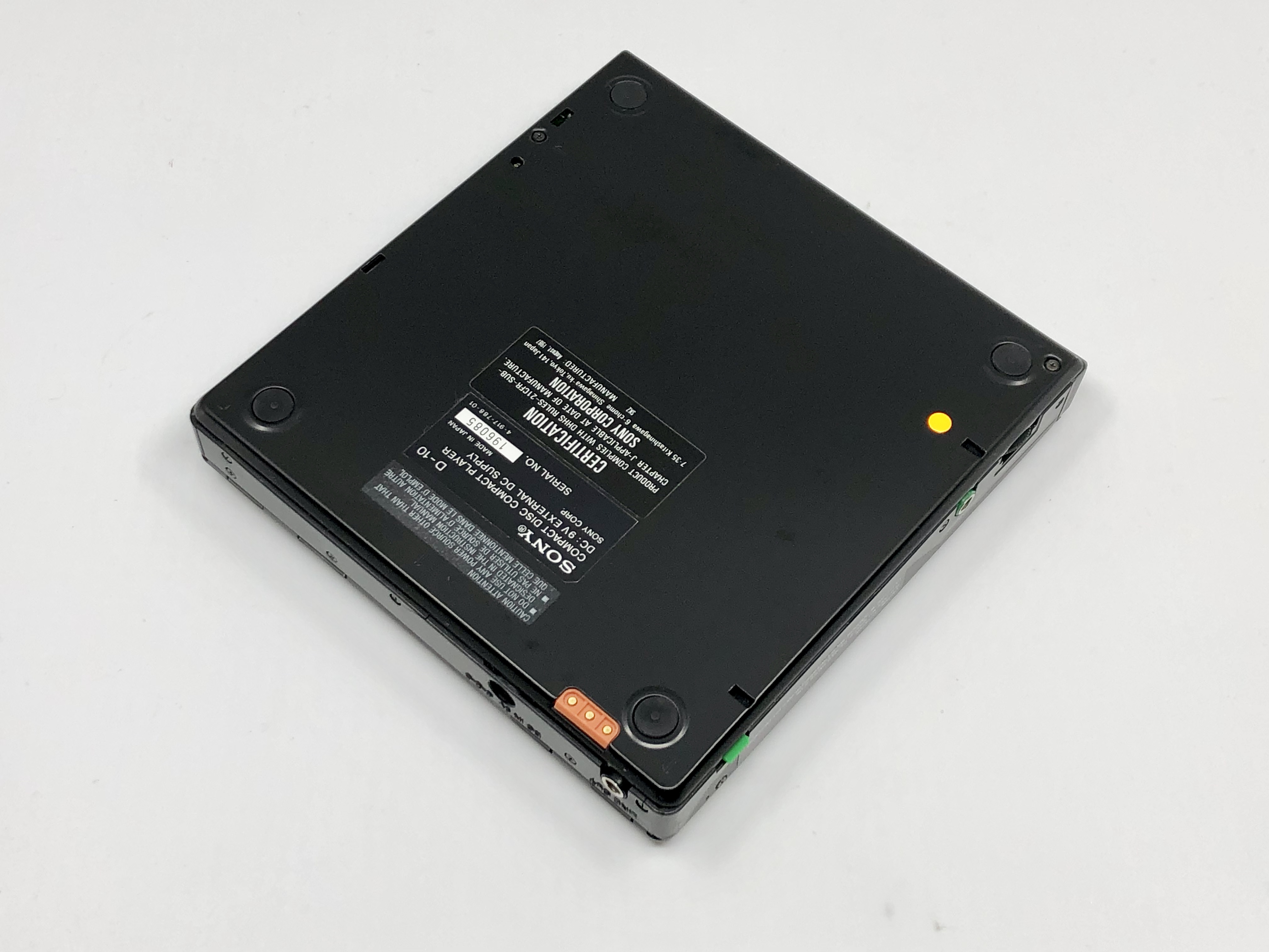 Sony Discman D-10 D-100 Portable CD Player